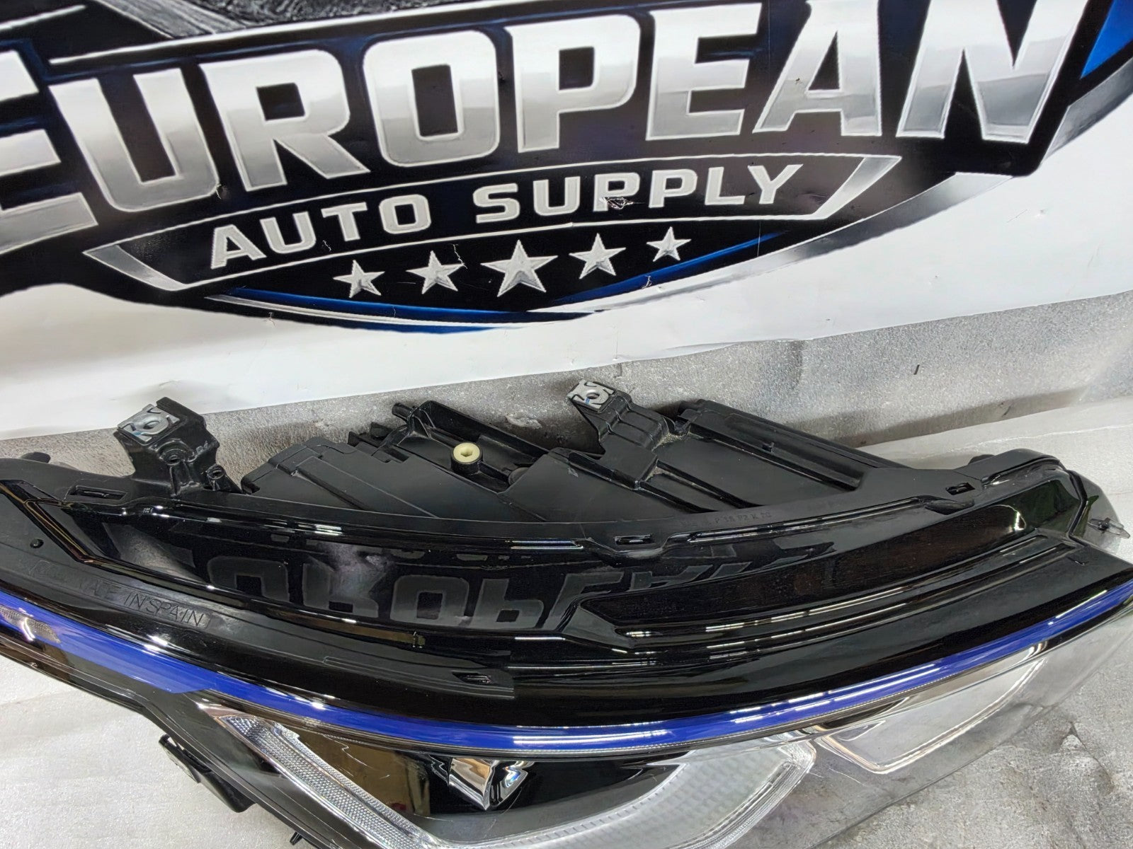2022-2025 Volkswagen Golf R MK8 Right RH Passenger LED Headlight OEM 5H0941060G