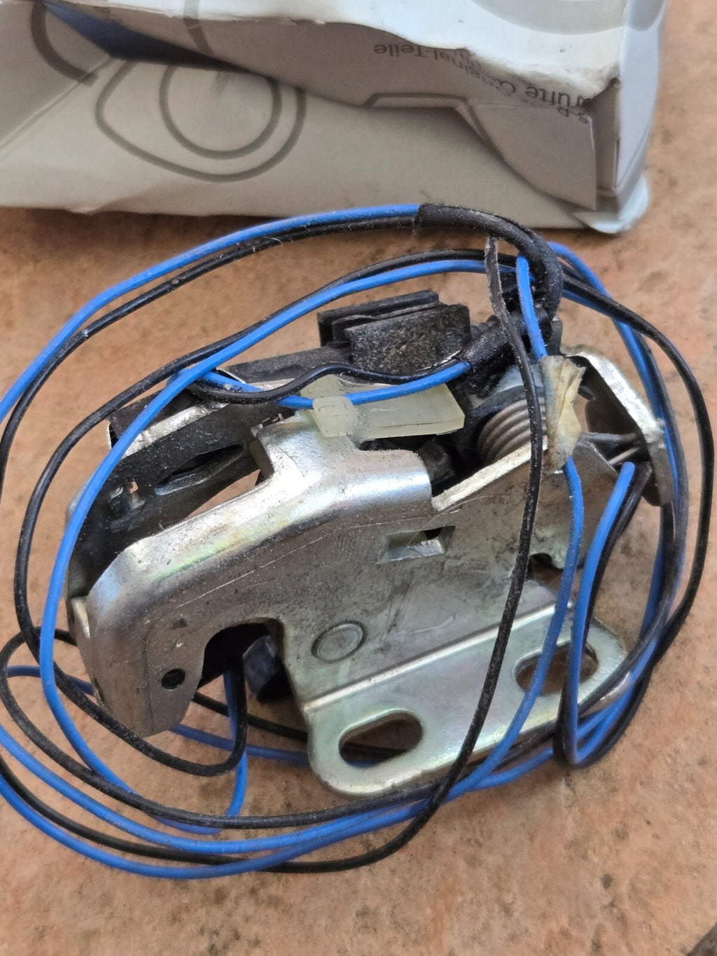 Mercedes Vito W639 Sliding Door Rear Left Right Upper Lock Latch A6397400635 OEM