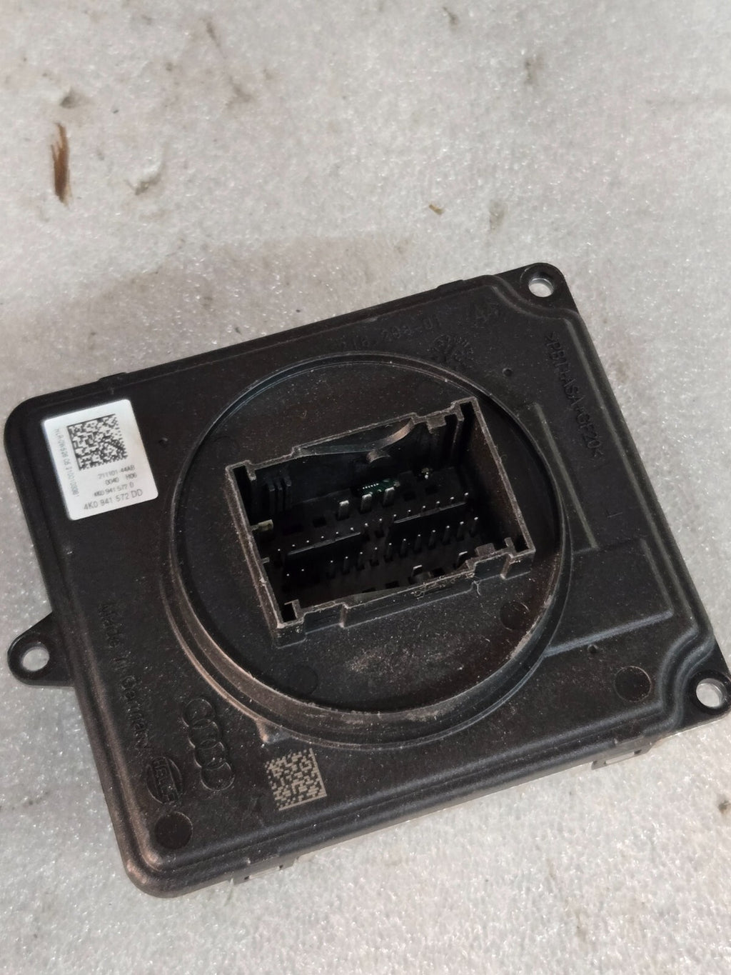 2021 - 2024 AUDI Q5 LEFT HEADLAMP LED BALLAST CONTROL MODULE OEM 4K0941572D