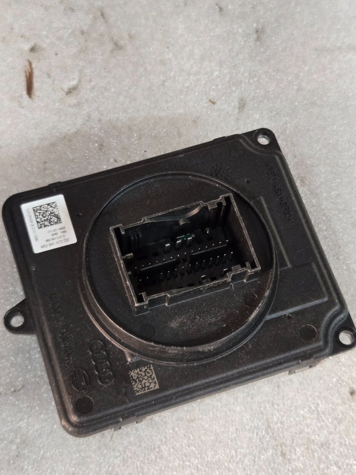 2021 - 2024 AUDI Q5 LEFT HEADLAMP LED BALLAST CONTROL MODULE OEM 4K0941572D
