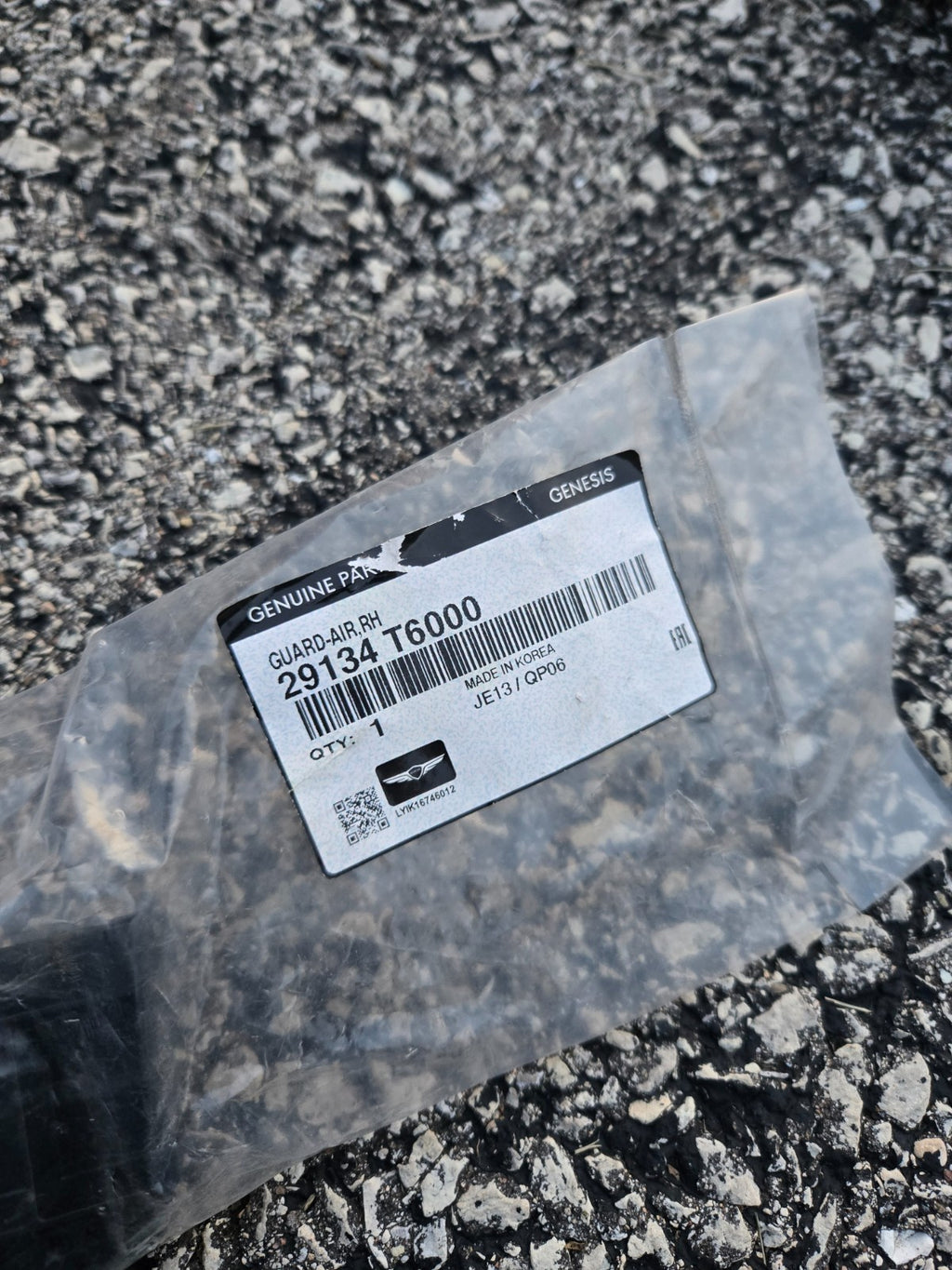 2021-2024 Genesis GV80 Guard 29134-T6000 NEW OEM RH RIGHT SIDE