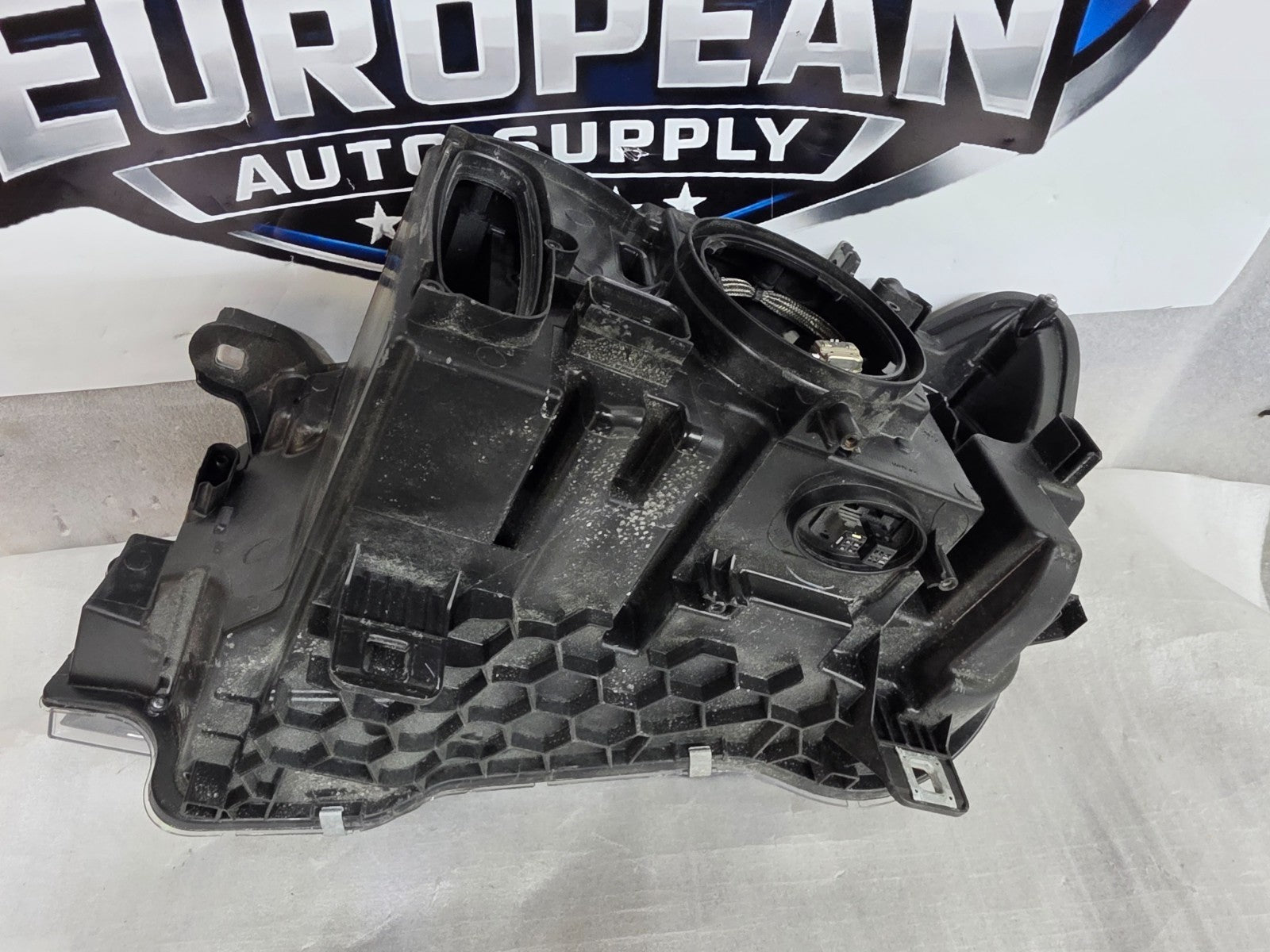 2015-2018 BMW X3 X4 Headlight Xenon HID AFS Right RH Passenger 63117401142 OEM