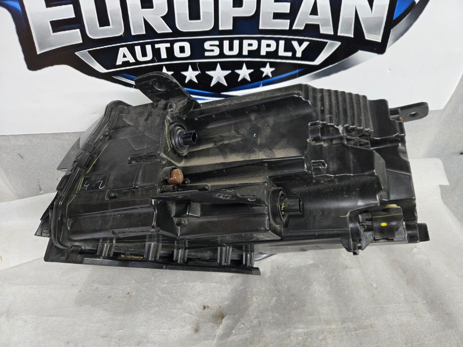 2022-2025 Jeep Compass Right Passenger RH Base LED Headlight OEM P68441580AG