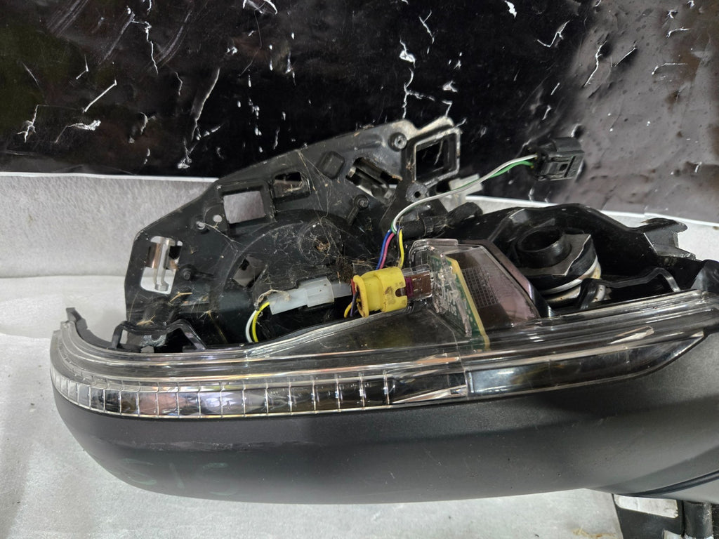 2018-2024 Audi Q5 RH Right Passenger Side View Door Mirror w/o Camera OEM