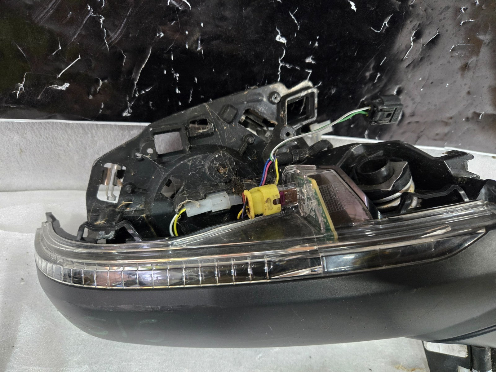 2018-2024 Audi Q5 RH Right Passenger Side View Door Mirror w/o Camera OEM