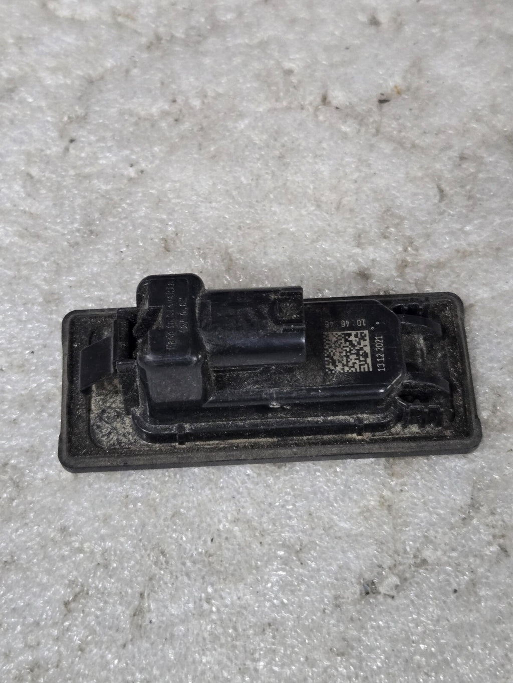 2017-2023 LAND ROVER DISCOVERY REAR LEFT OR RIGHT LICENSE PLATE LIGHT LAMP OEM