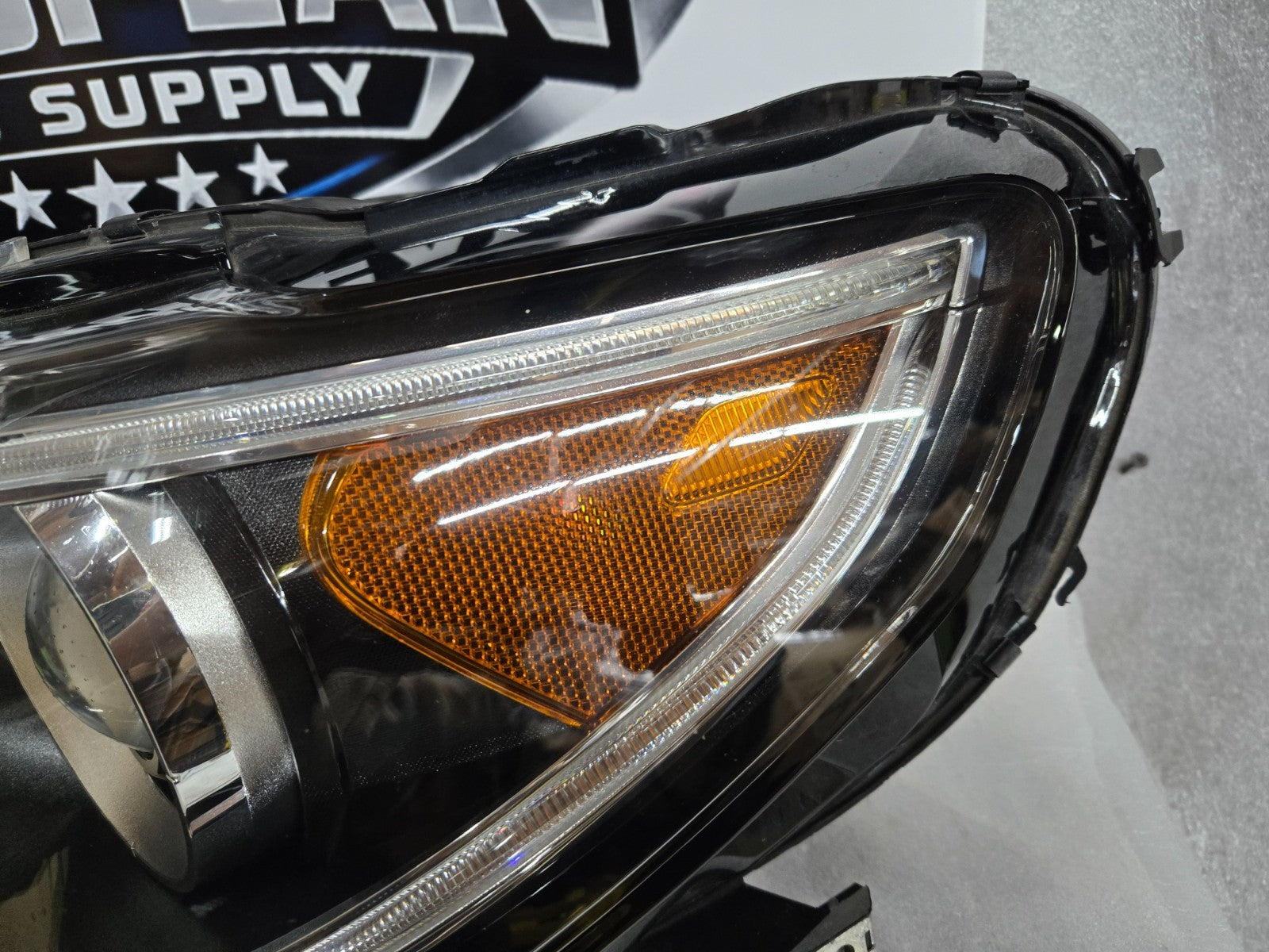 2017-2023 Alfa Romeo Stelvio HID Xenon AFS Headlight Left Driver OEM 0050563963