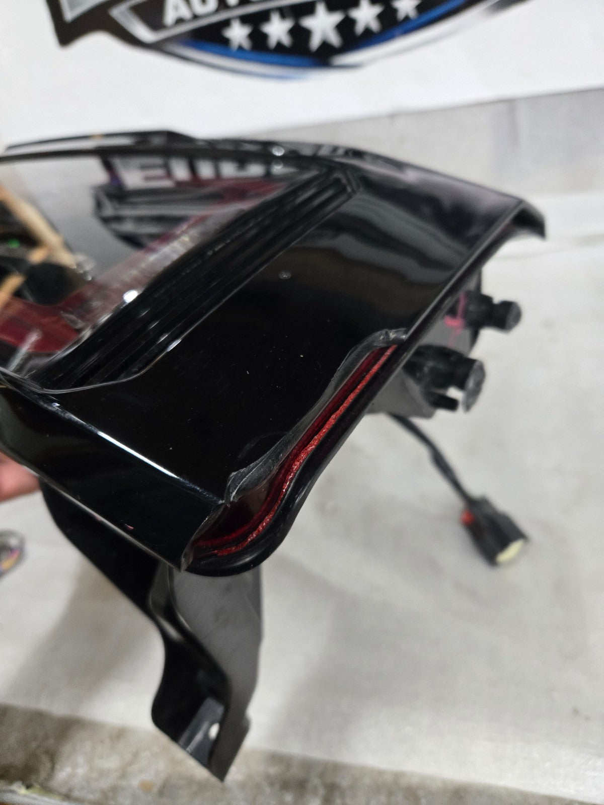 2024-2026 GMC Hummer EV SUV Right RH LED Tail Light OEM 85008694 *Lens Chip