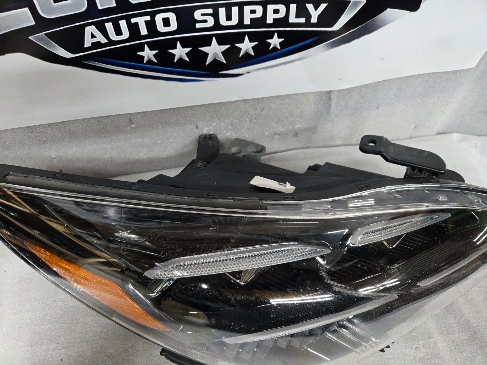 2018-2021 Kia Stinger Non-Adaptive LED Headlight RH Right Passenger OEM