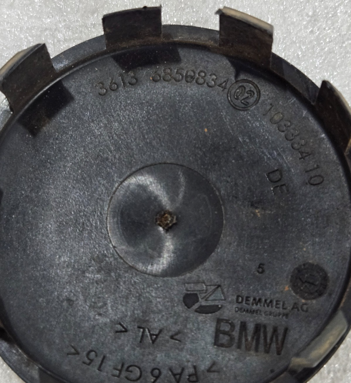 BMW Wheel Rim Center Hubcap Cover Hub Cap 3613-6850834 OEM 10333410 Emblem