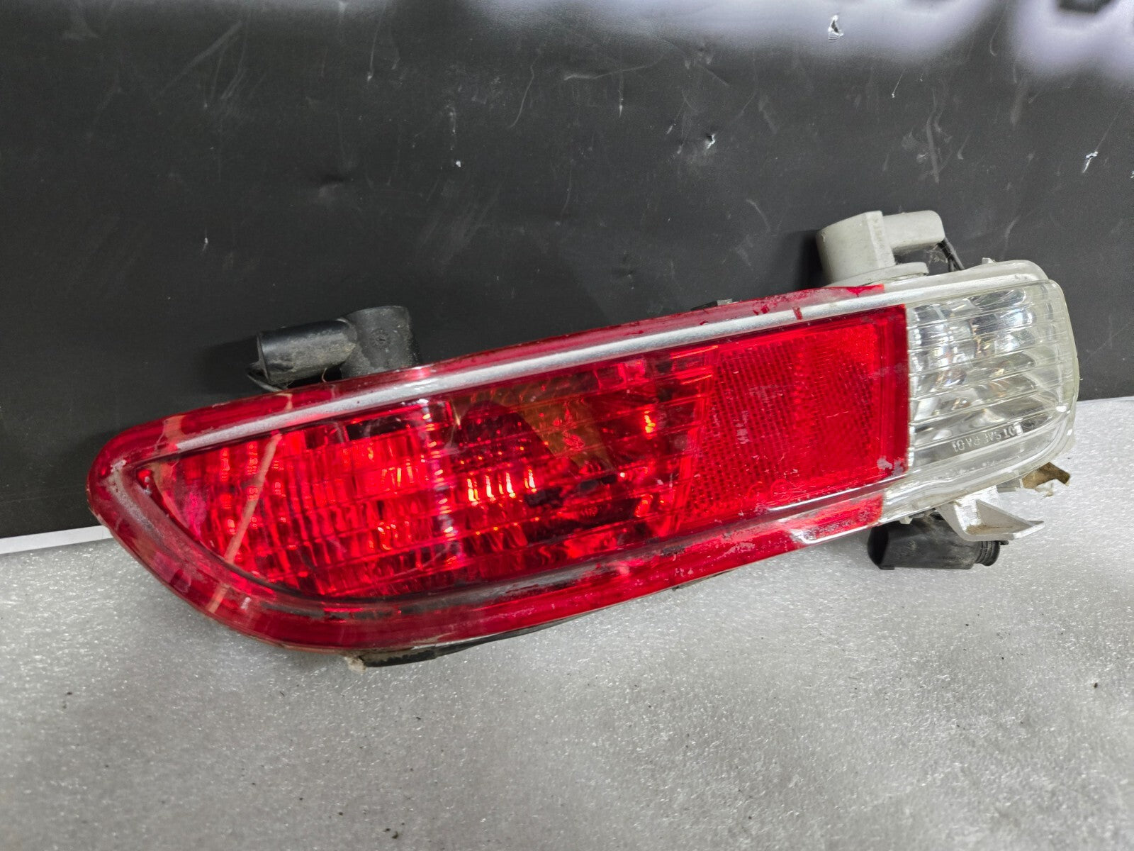 2004-2007 BMW 645ci Rear Bumper Tail Light Right Passenger OEM 63217165816