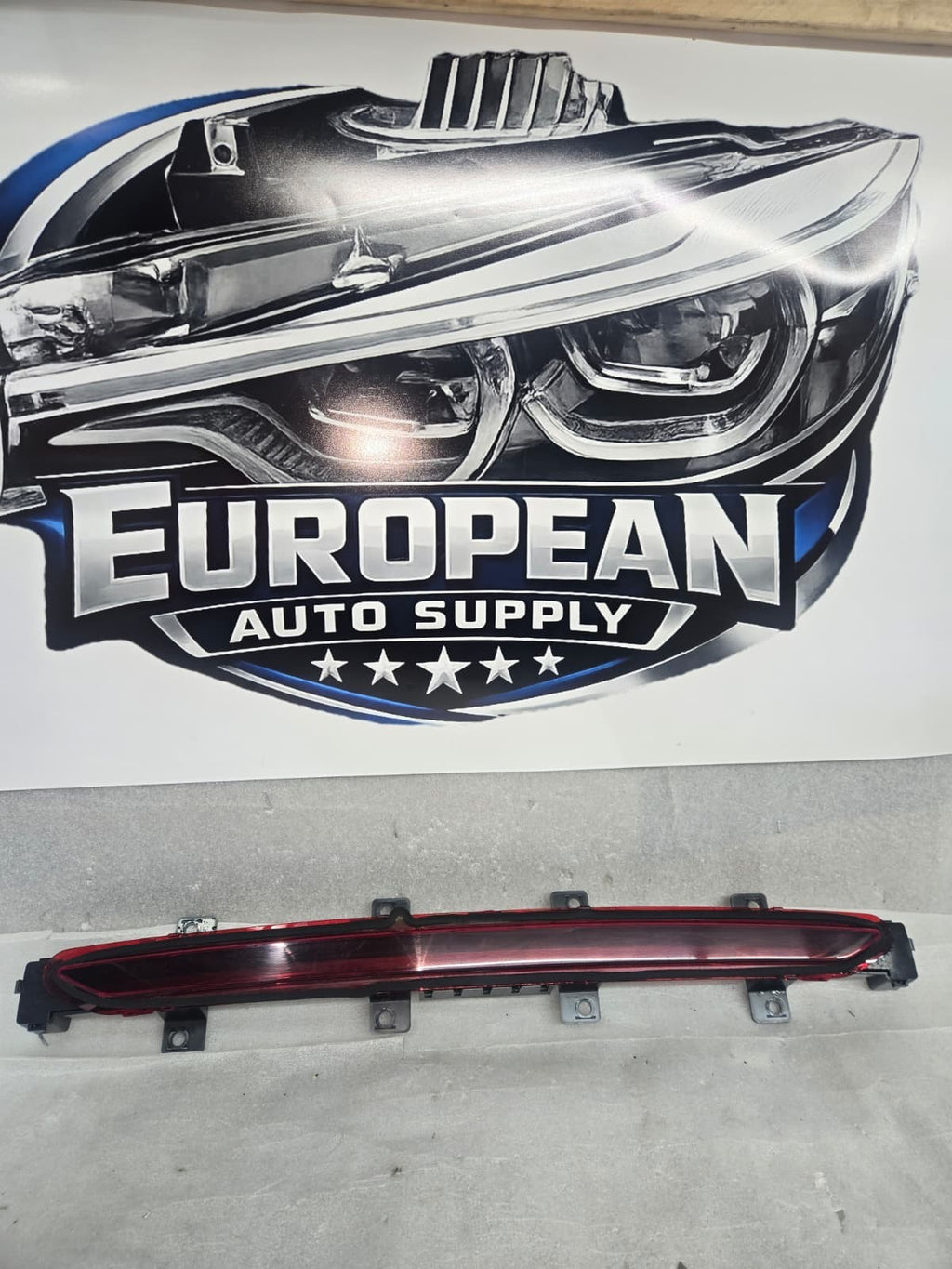 2019-25 BMW 840 M8 M850 CONVERTIBLE REAR 3RD THIRD BRAKE STOP LIGHT OEM 7445770