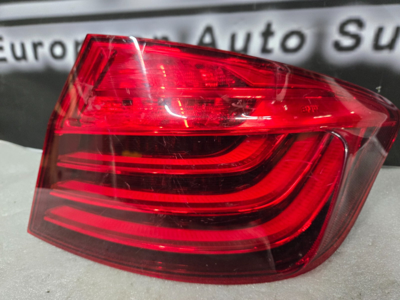 2014-2016 BMW 5 Series F10 Right RH Passenger Taillight Tail Lamp OEM 184080-02