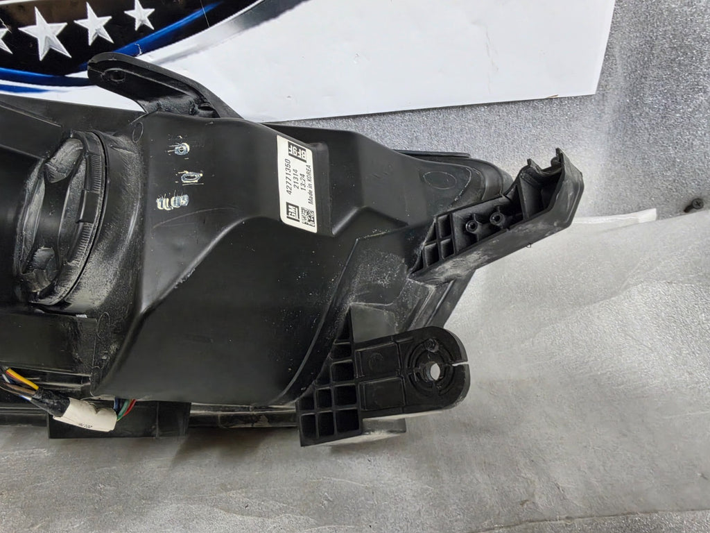 2017-2021 BUICK ENCORE Left LH Driver Headlight Halogen w/ LED OEM 42771350