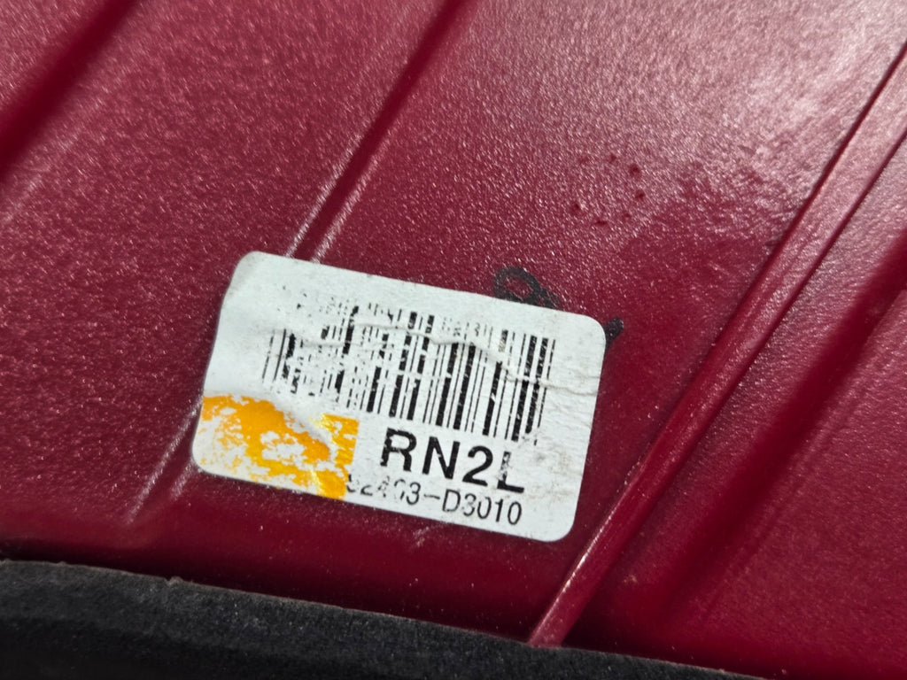 2016 - 2018 HYUNDAI TUCSON REAR LEFT DRIVER SIDE INNER TAILLIGHT LIGHT LAMP OEM