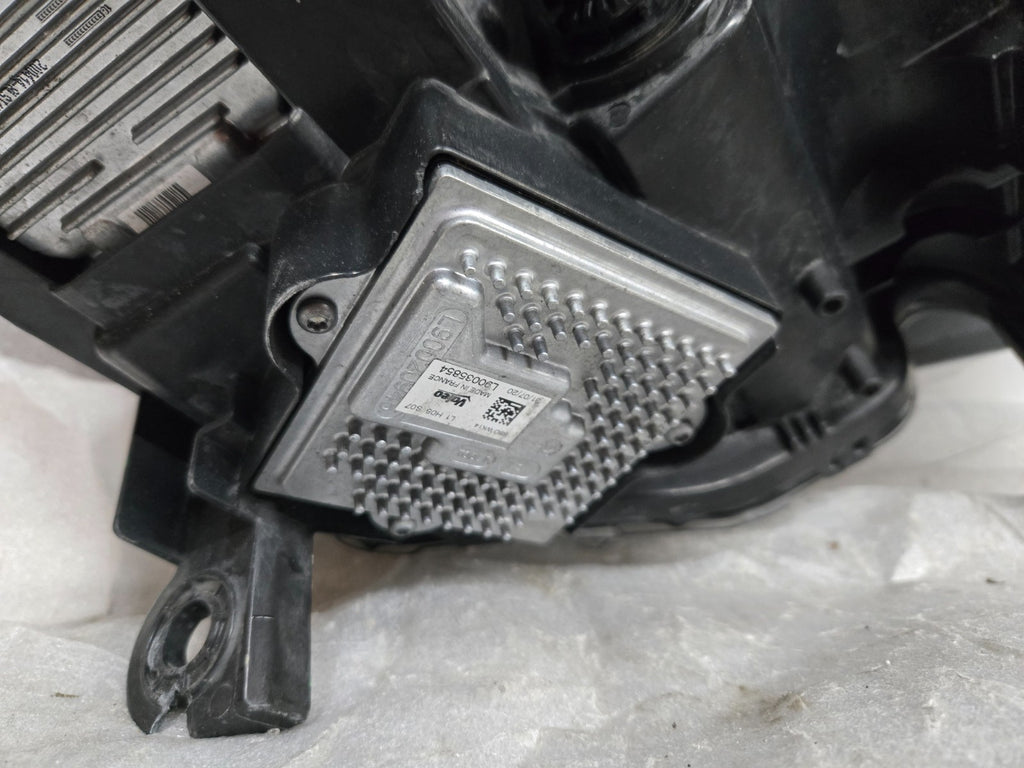 2017 - 2022 Jeep Grand Cherokee Left LH Non-AFS Xenon Headlight OEM 68426873AD