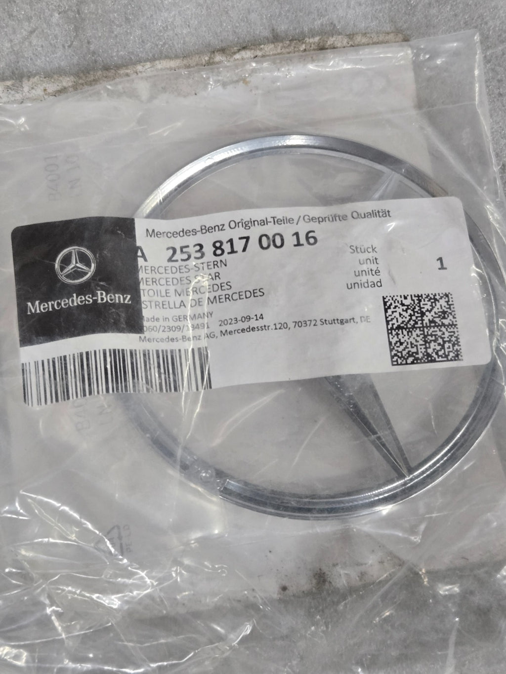 Genuine Mercedes Benz A2538170016 Hatch Star Emblem New Original OEM