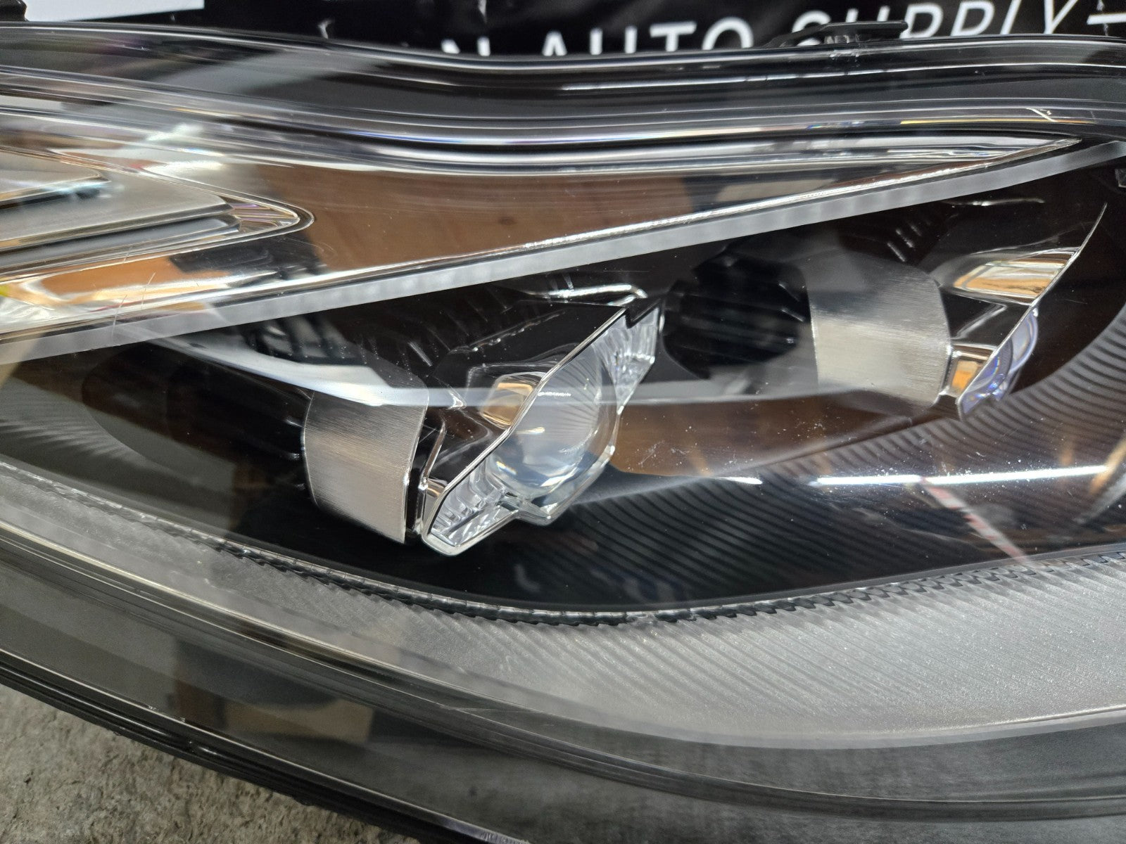 2017-2023 Aston Martin DB11 LED Headlight Right RH Passenger HY5313W029CD OEM