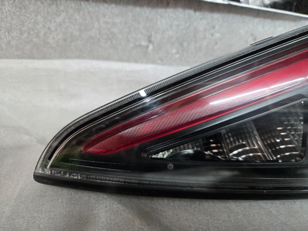 2024 Alfa Romeo Giulia LED Tail Light OEM Right RH Passenger Side 00505729810