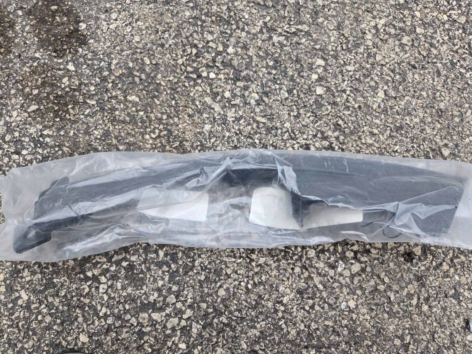 2016-2017 Hyundai Sonata Hybrid 92150-E6100 Headlight Lamp Bracket LH OEM