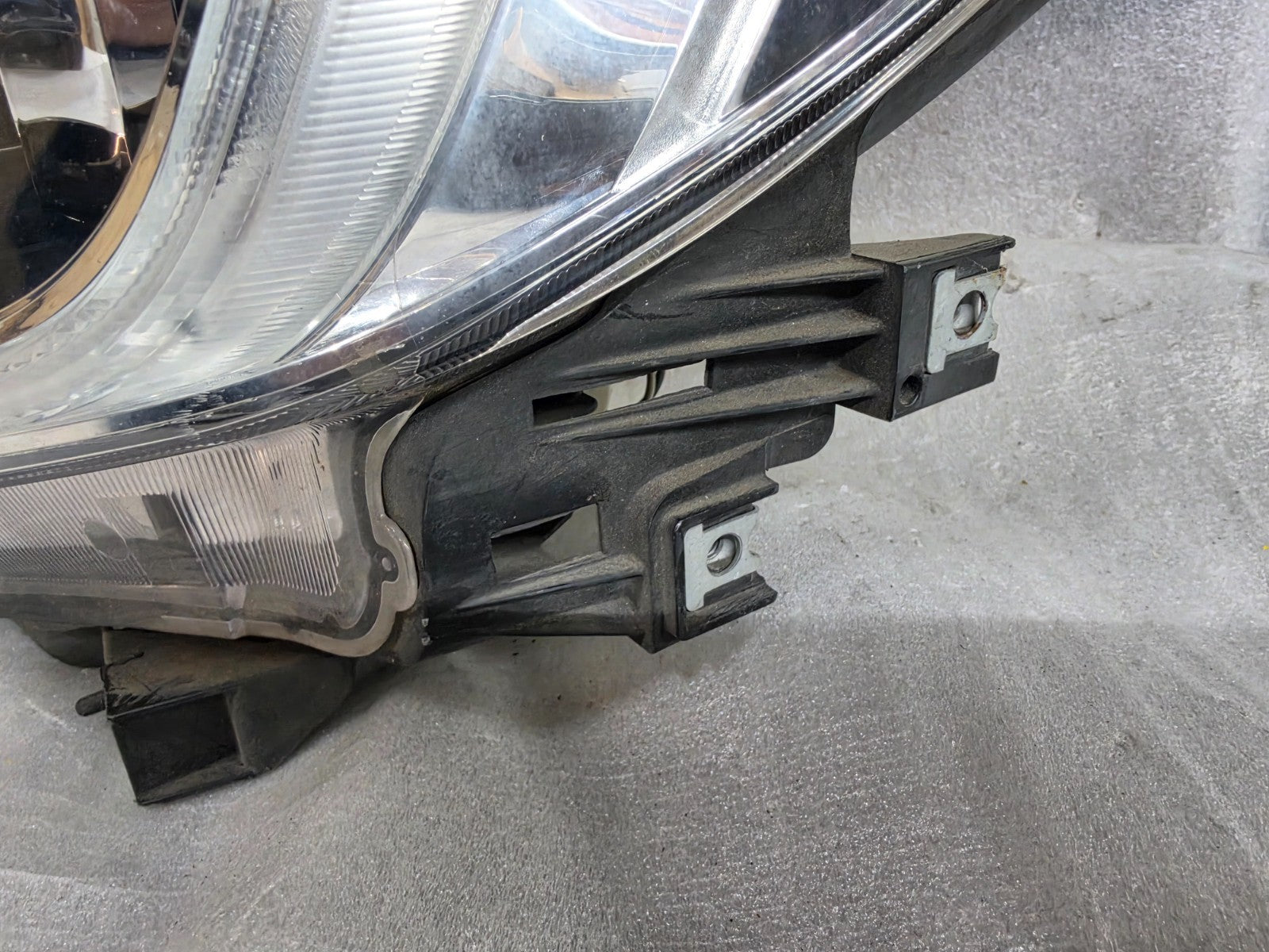 2015-2017 Subaru Legacy Outback Left LH Side XENON HID Headlight OEM 84002AL01B