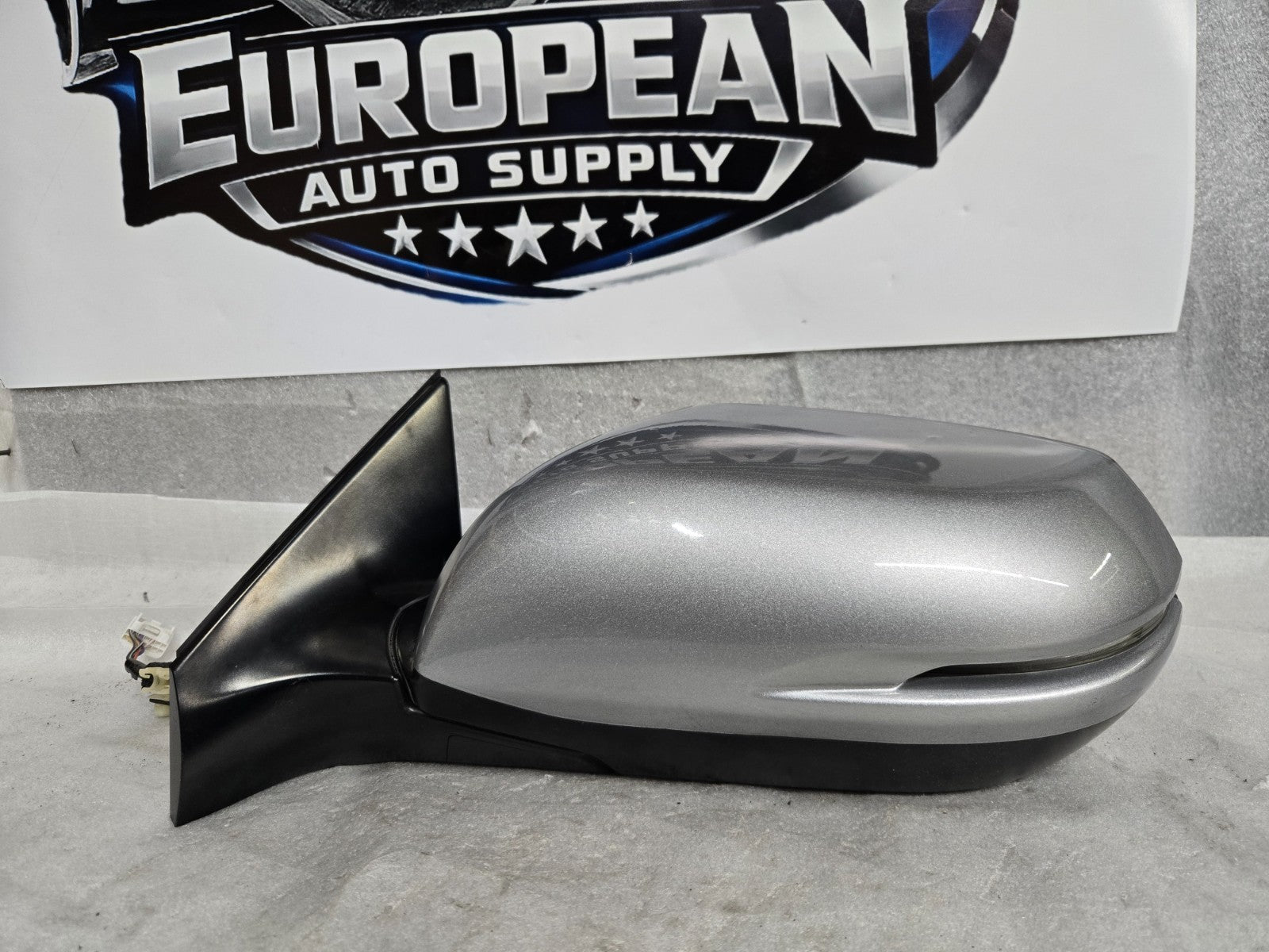 2017-22 Honda CR-V  Left LH Driver Side 9-Wire w/ Blind Spot Mirror GREY OEM