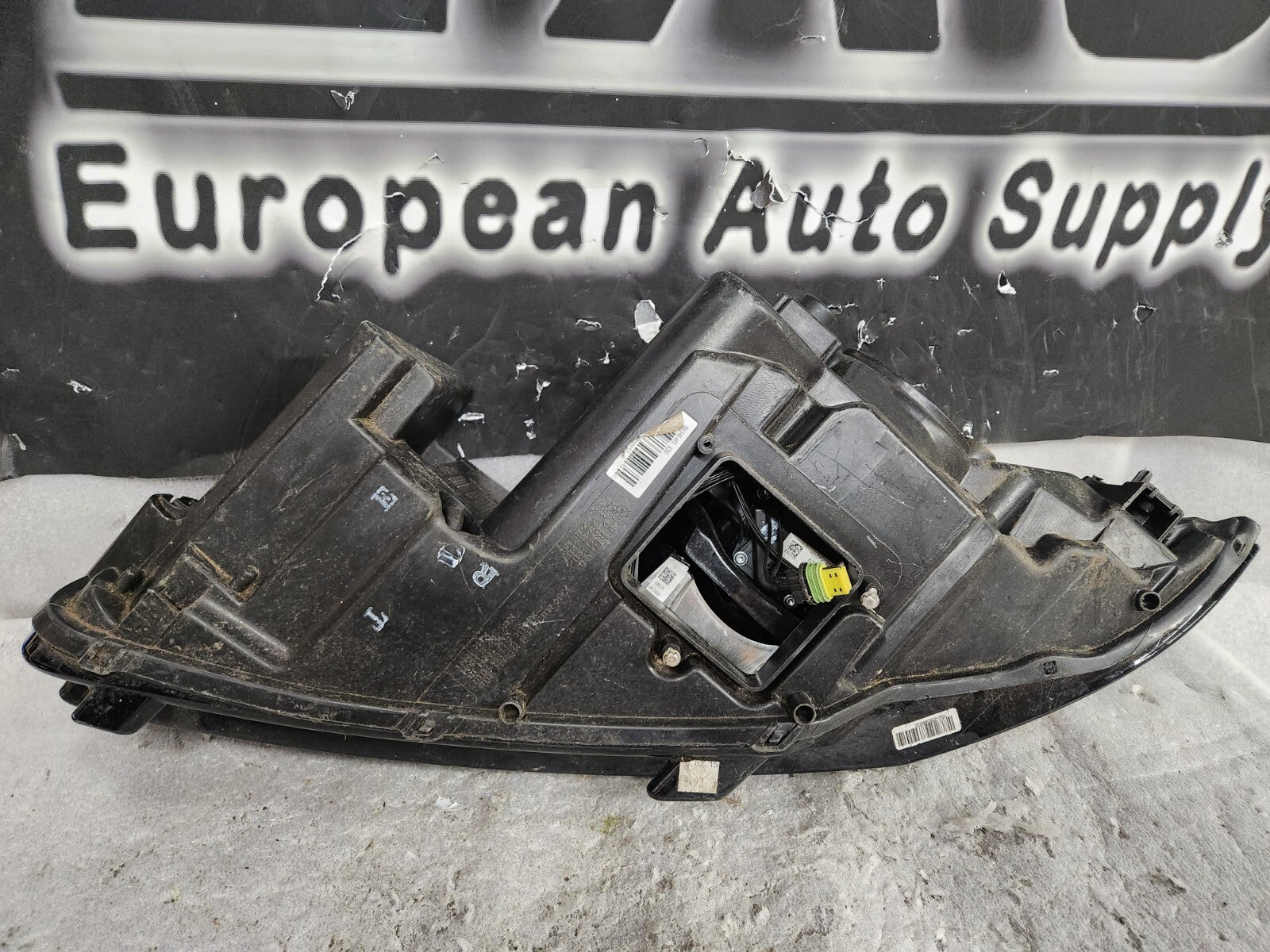 2012-2015 Jaguar XF Front Right Passenger Side HID Headlight Xenon OEM