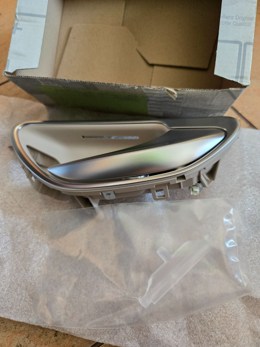 MERCEDES-BENZ GLC X253 Right Front Interior Door Opening Handle OEM A2057600200 