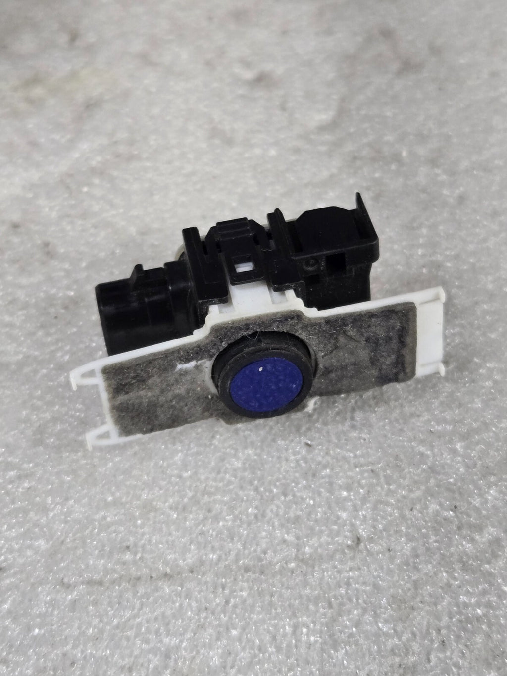 2015 – 2021 LEXUS NX 200T REAR BUMPER PARKING SENSOR OEM 89341-78010