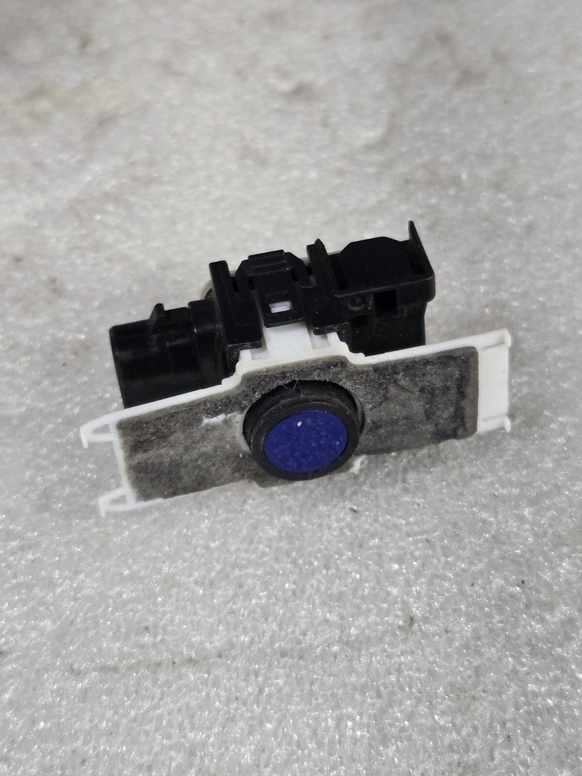 2015 – 2021 LEXUS NX 200T REAR BUMPER PARKING SENSOR OEM 89341-78010