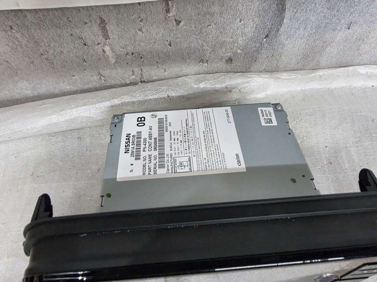 2020 - 2024 Nissan Kicks Versa OEM Touch Screen Multi Media Bluetooth Car Play