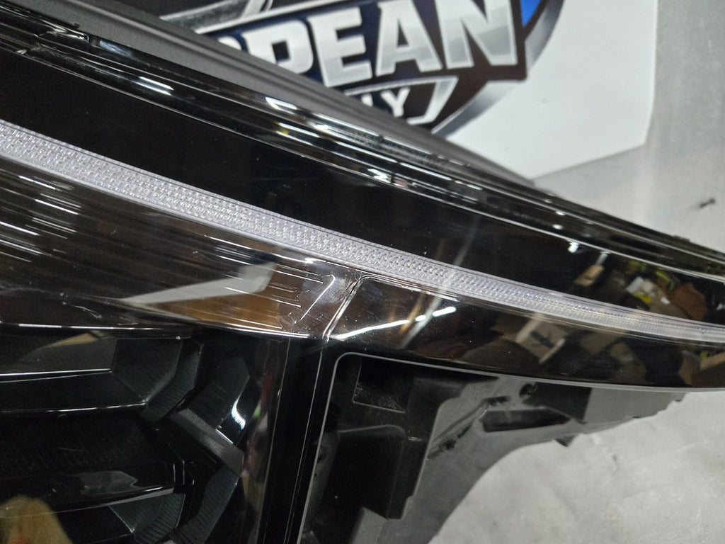 2025 2026 Kia Carnival FULL LED Headlight Right RH Passenger Side #92102-R07 OEM