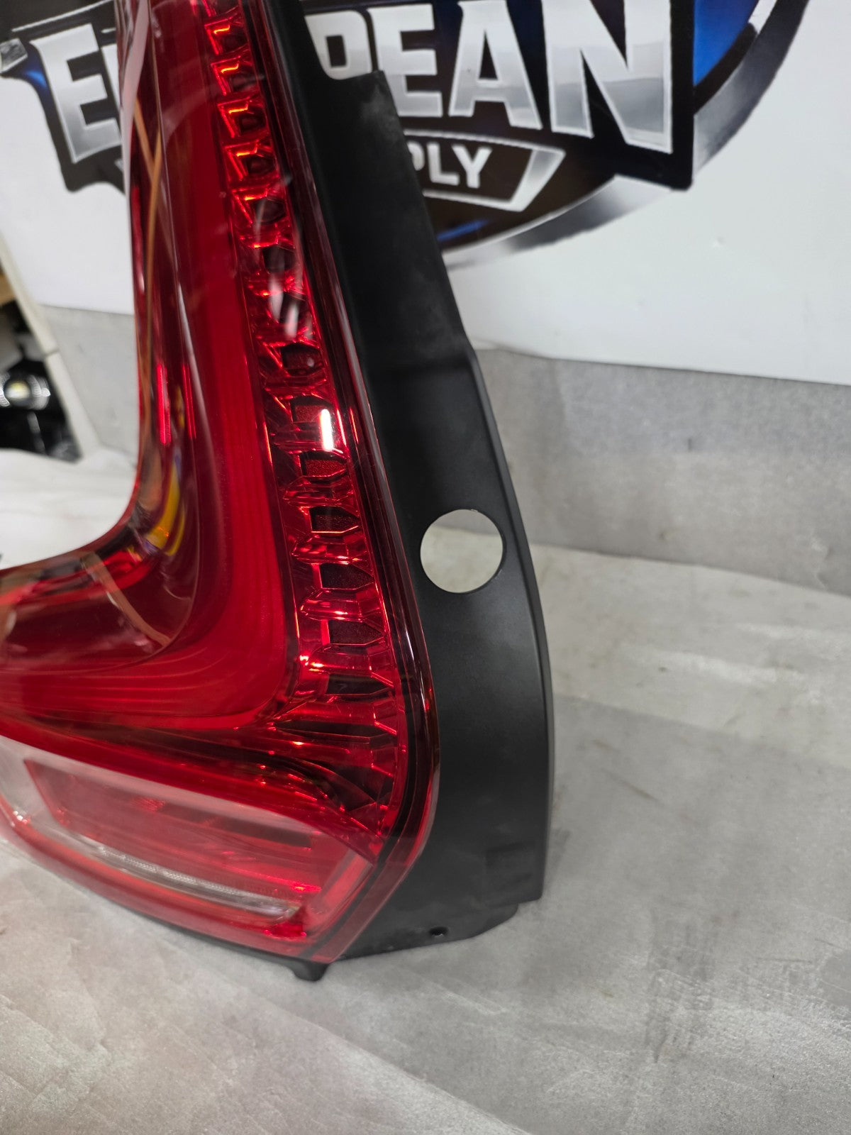 2019-2026 Volvo XC40 Left LH Driver Side LED Tail Light Lamp 31446790 OEM