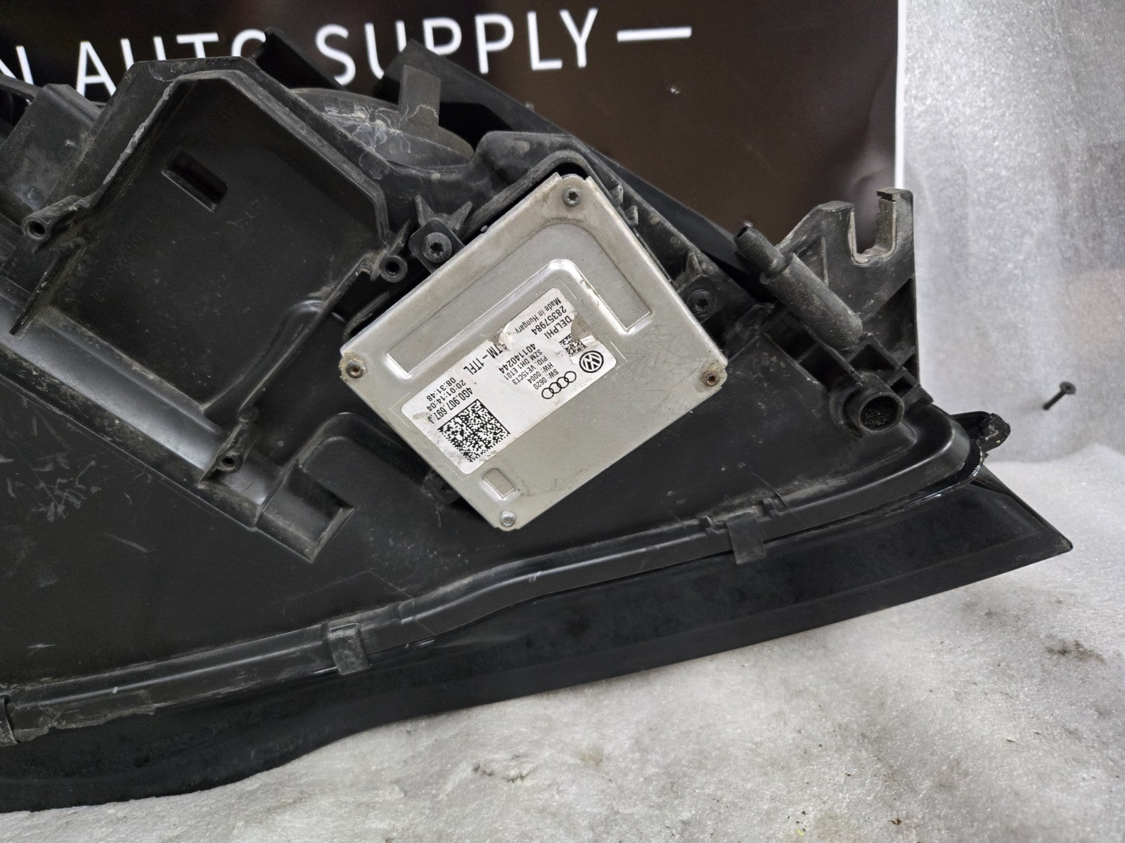 2012-2015 AUDI A7 LEFT LH DRIVER SIDE XENON HEADLIGHT COMPLETE OEM 4G8941005E