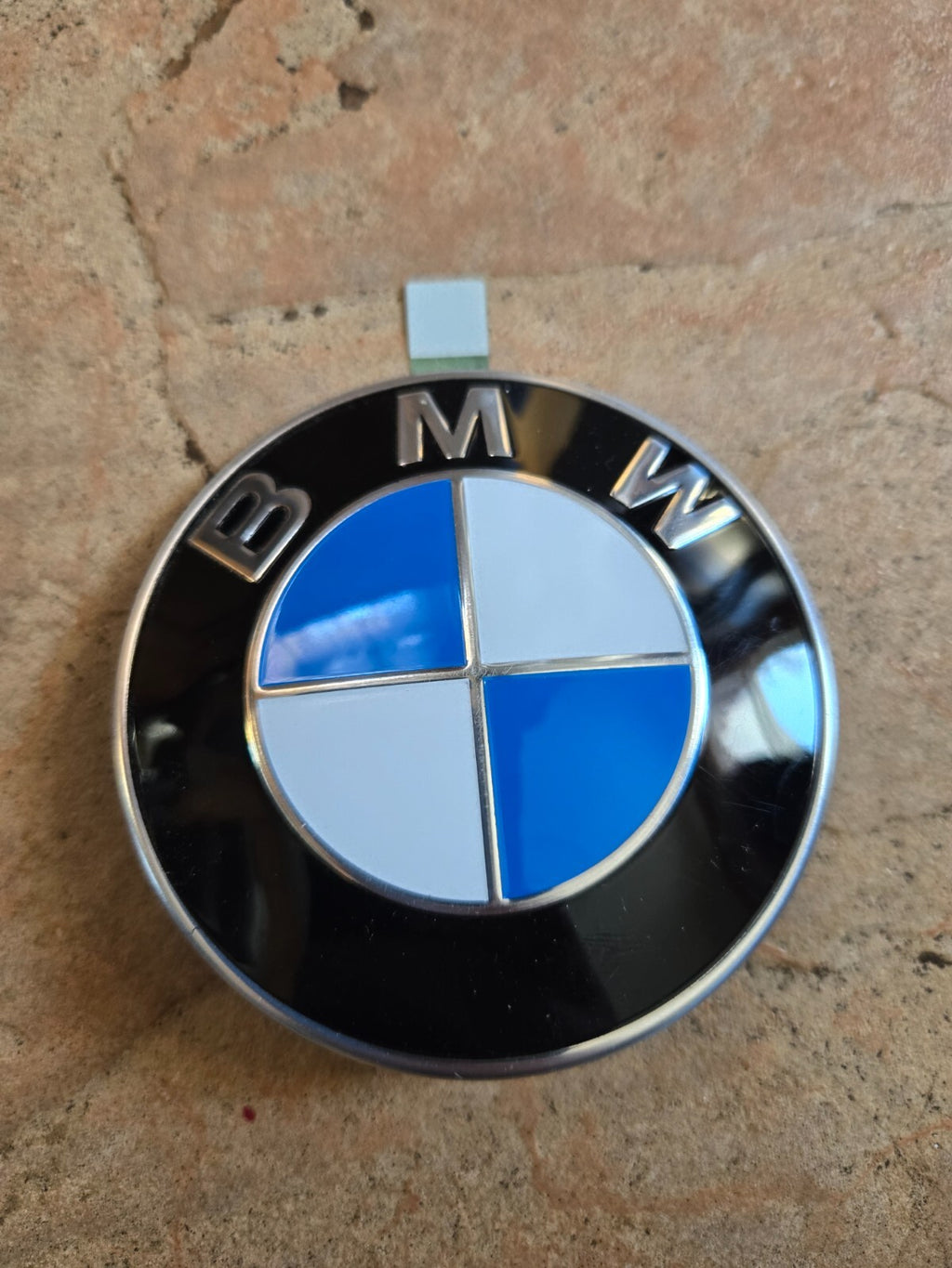 2018 - 2024 BMW 3-SERIES FRONT HOOD BONNET EMBLEM LOGO SYMBOL OEM 7499154