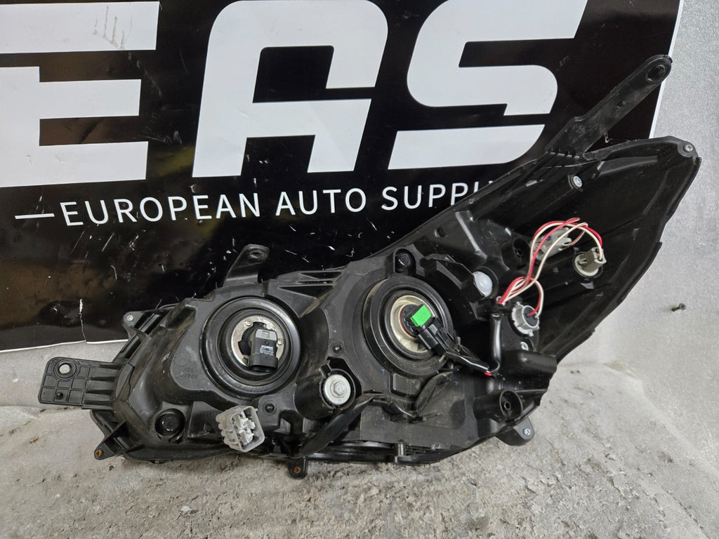 2012-2016 Subaru Crosstrek Halogen Right RH Headlight Assembly OEM 84001FJ320