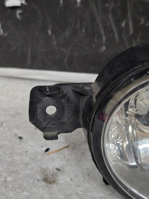 2011 - 2013 BMW X5 E70 FRONT RIGHT PASSENGER SIDE FOG LIGHT LAMP VALEO BLACK OEM