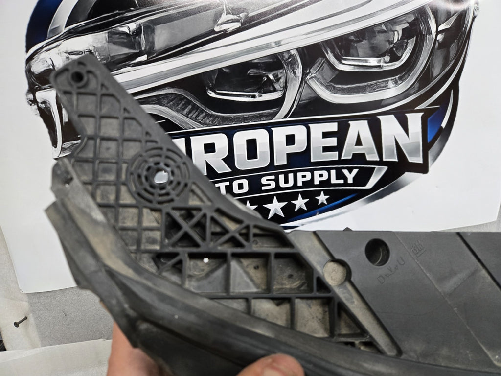 2021-2023 Chevrolet Trailblazer Front Right RH Headlight Assembly OEM 42778368