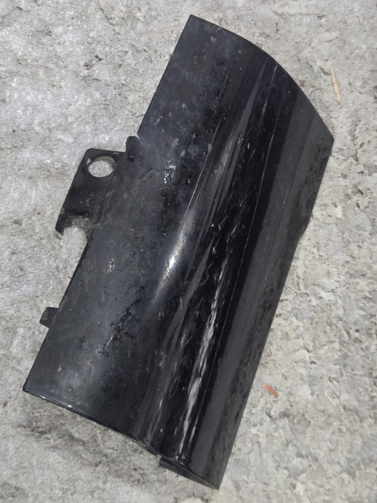 2022-2025 RANGE ROVER LEFT DRIVER SIDE FENDER MOLDING OEM LR177250 M8E2-16165-AE