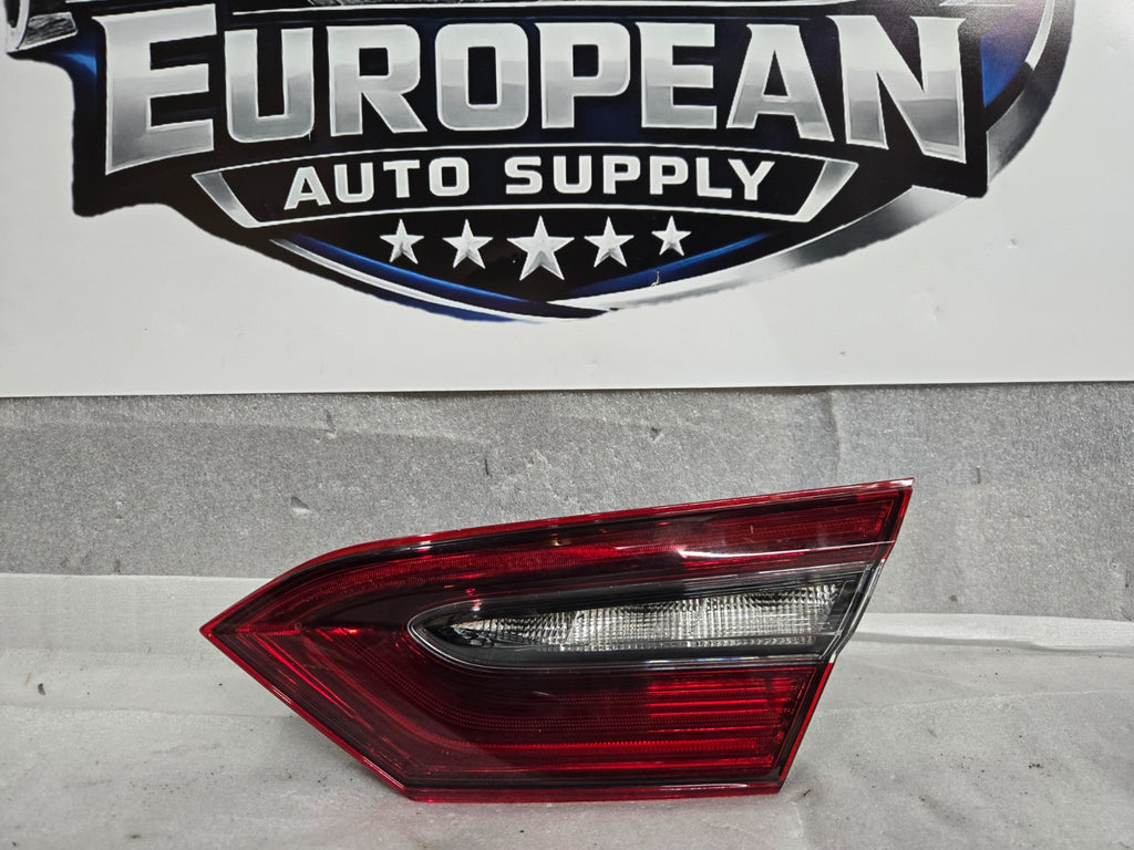 2021-2024 Toyota Camry LED Tail Light Right RH Passenger DECKLID MOUNTED OEM