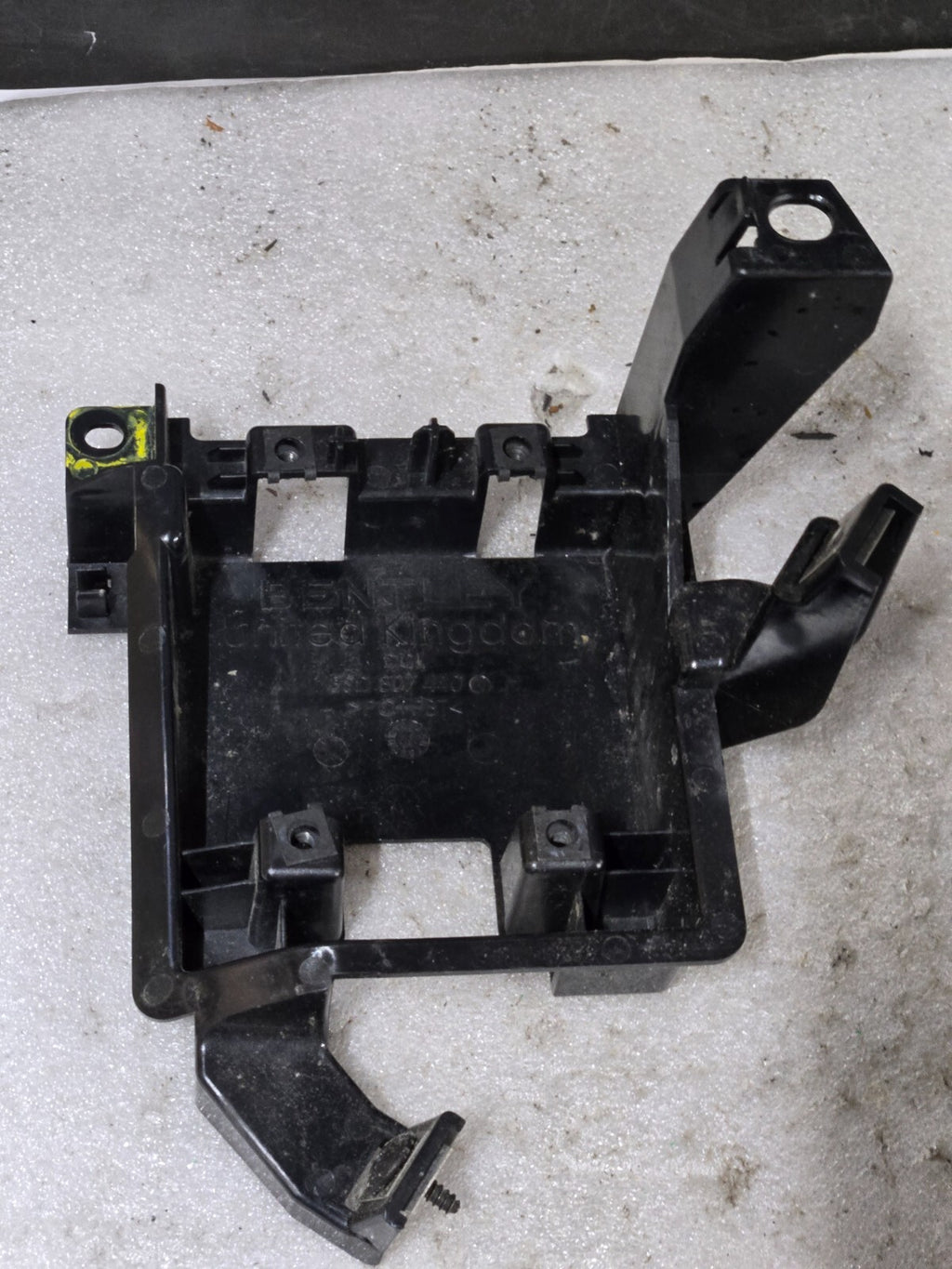 2019-2024 BENTLEY CONTINENTAL GT FRONT DRIVER SIDE RADAR BRACKET 3SD807440 OEM