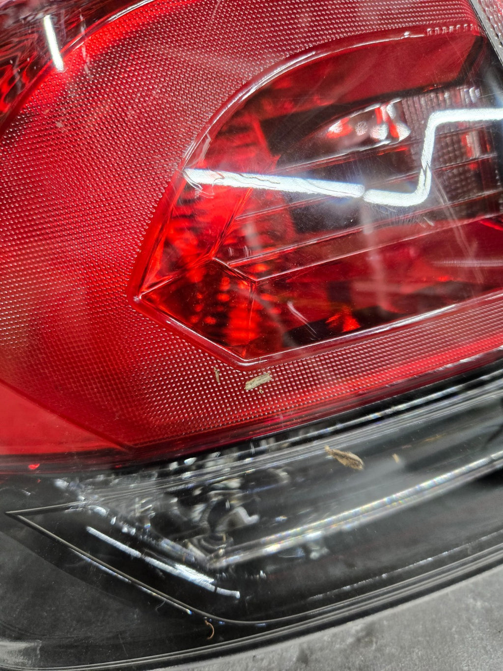2015-2017 TOYOTA RAV4 LH LEFT TAIL LIGHT ASSY OEM PART#81560-0R06100