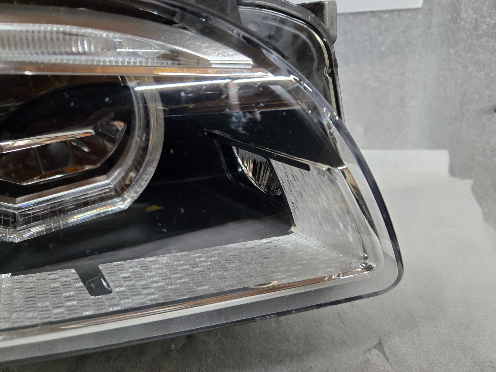 2014-2016 BMW 5-Series M5 F10 Adaptive LED Headlight Right OEM 7352486 COMPLETE!