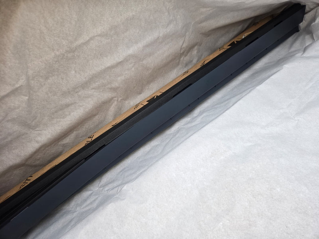 2019-23 AUDI Q3 S Line FRONT Door Molding Right RH Passenger 83A853960B OEM NEW