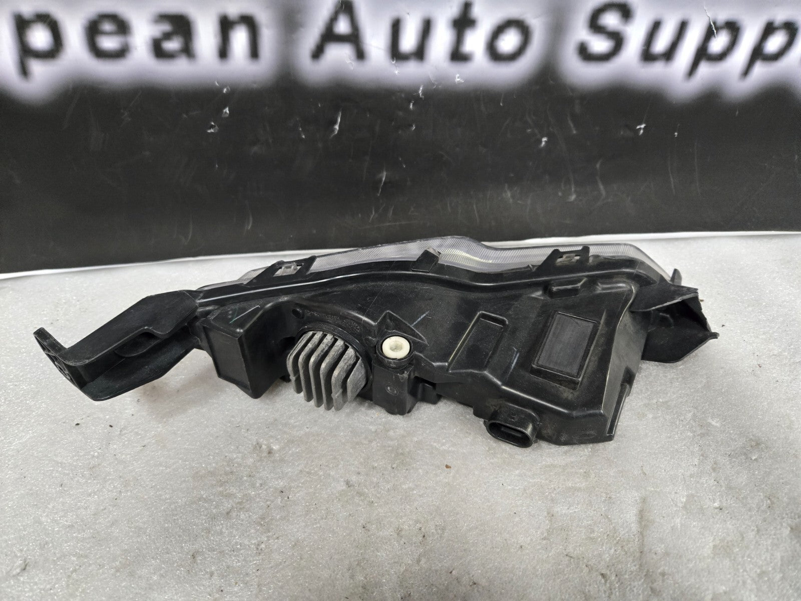 2017 2018 2019 Ford Fusion Fog Light Right RH Passenger Side LED OEM H87315A254C
