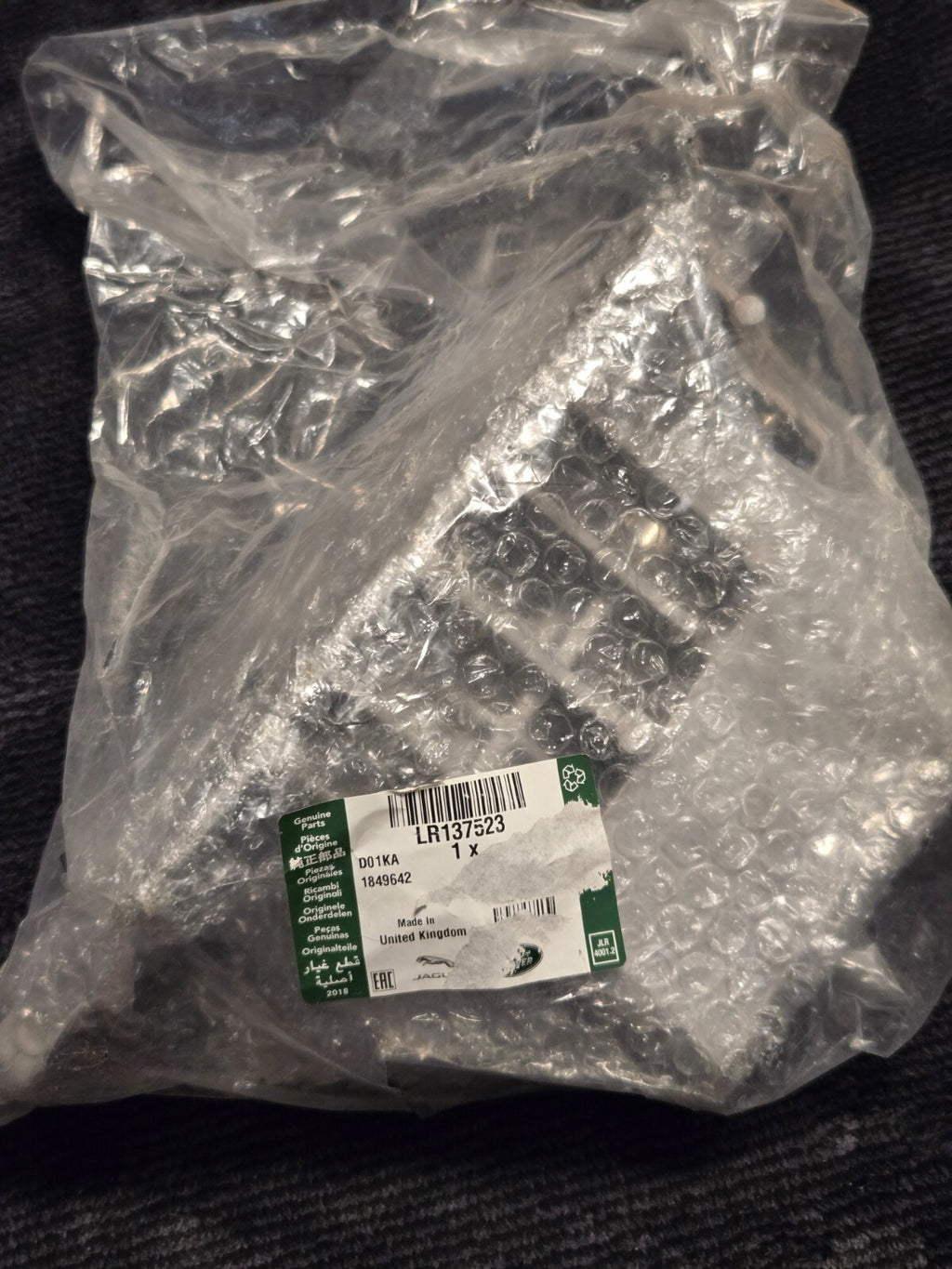 2018-2022 LAND ROVER RANGE ROVER FRONT BAR RIGHT BRACKET NEW OEM LR137523