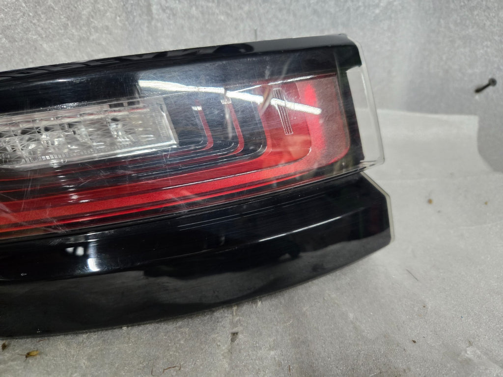 2018-2023 LAND RANGE ROVER VELAR REAR LEFT DRIVER SIDE OUTER TAILLIGHT LAMP OEM