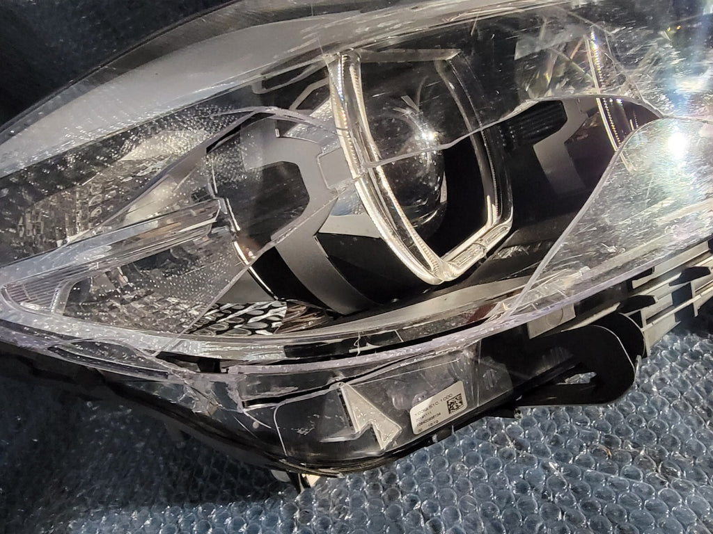17-2020 BMW 5 SERIES G30 RIGHT PASSENGER LED  HEADLIGHT OEM 17-20 XENON 8499120