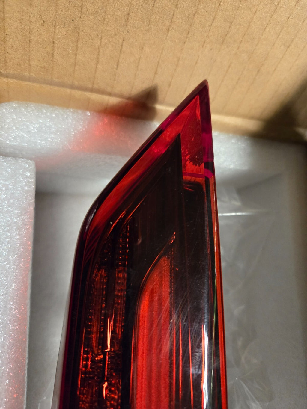 2021-2023 Volvo S60 Rear Right Tailgate Rear Tail Light Lamp 32133725 OEM