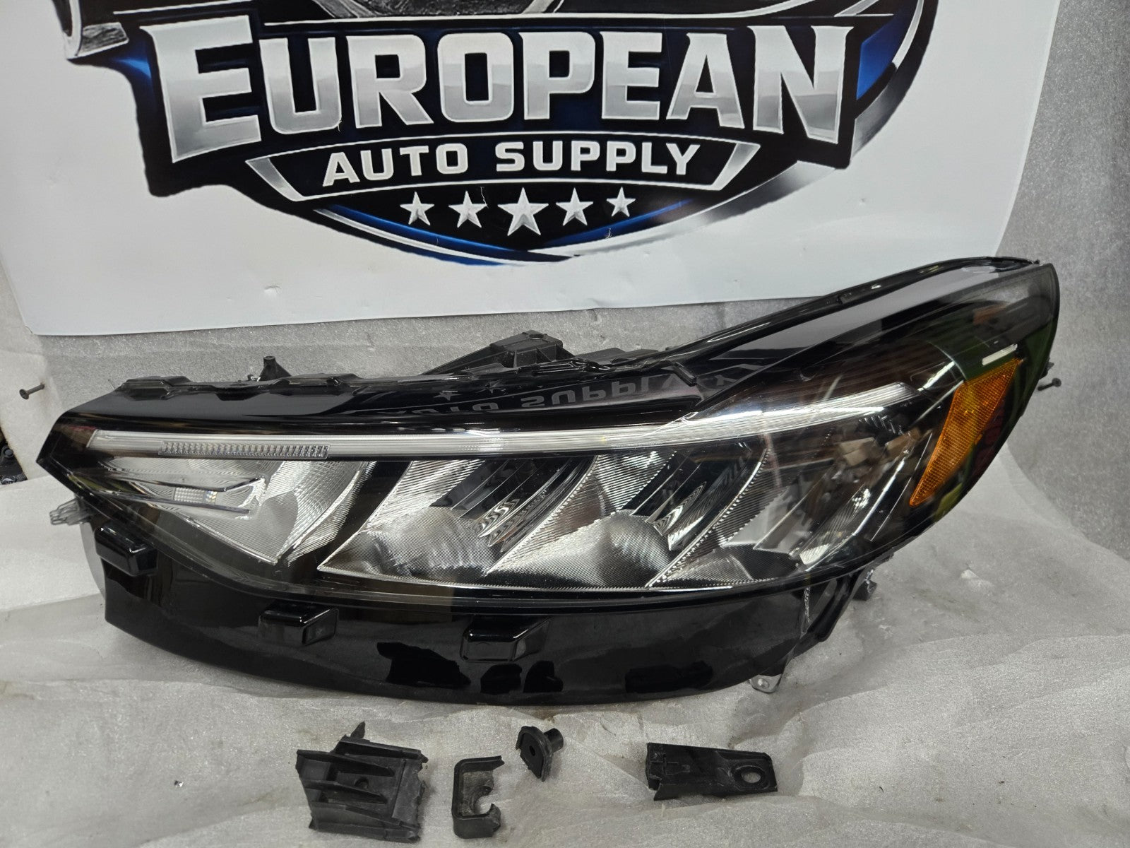 2023-2025 Ford Escape Reflector LED Headlight Left LH Driver PJ6B-13E015-BC OEM